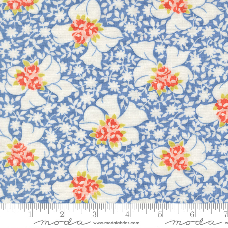 Rosie Nanas Apron Florals Blueberry scale