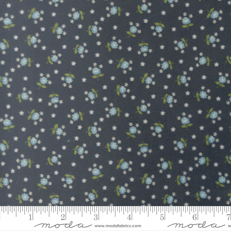 Nantucket Summer Quilt Cuddle Fairground Small Floral LAKE by Camille Roskelley for Moda 55266-13QC scale