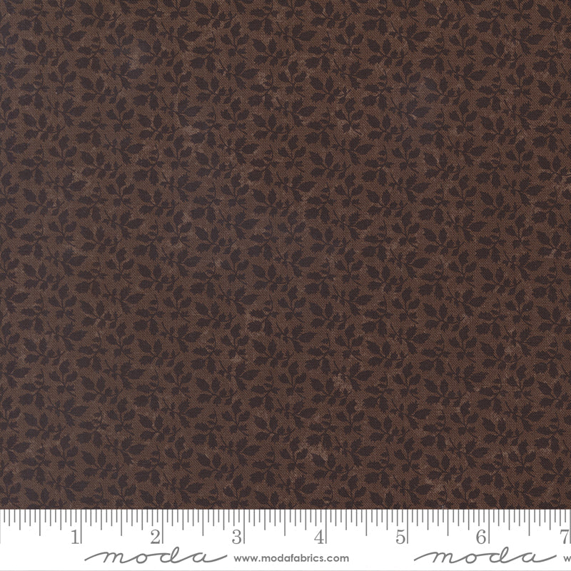 Quail Run Brown Fallen Leaves Blenders scale