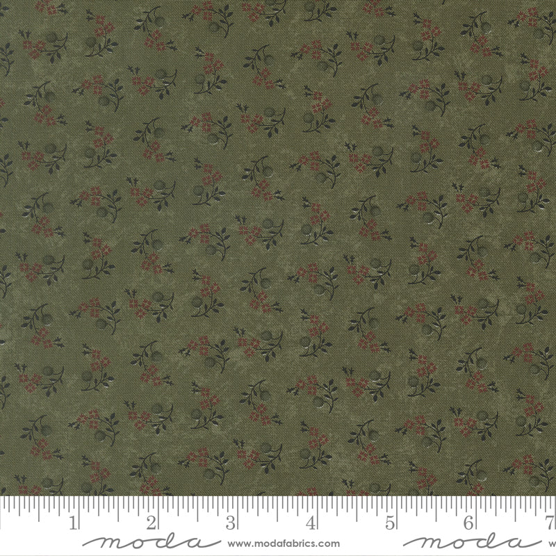 Quail Run Grass Blooms and Berries Small Floral scale