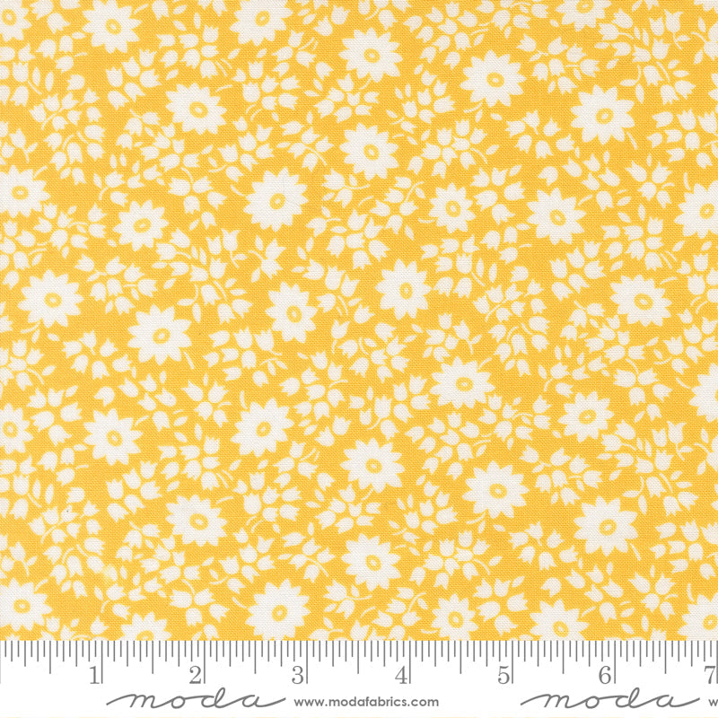 30s Playtime Perky Posies Florals Sunshine by Linzee McCray for Moda Fabrics 23372-15 scale