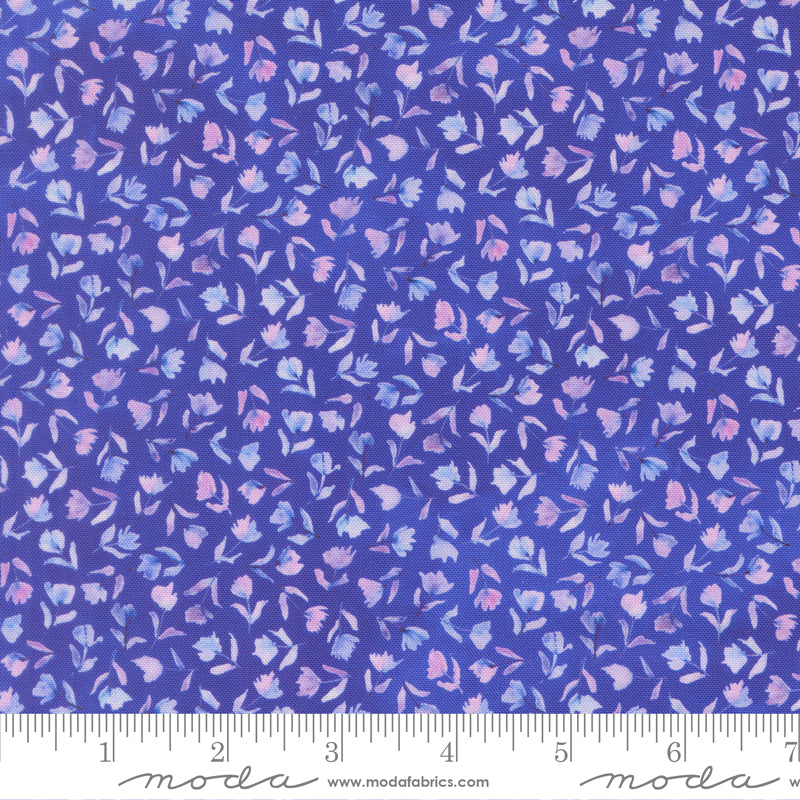 Delphinium Sea Pink Small Floral AGAPANTHUS by Janet Clare for Moda 24654-14 scale