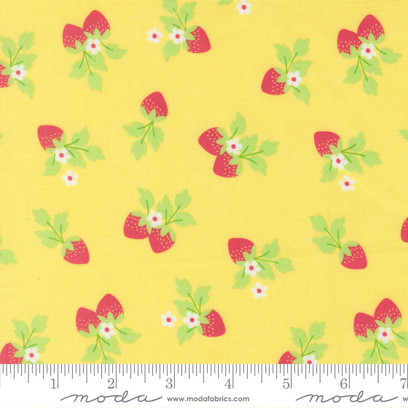 Fruit Salad Strawberries Novelty SUNSHINE by Corey Yoder for Moda 29243-17 scale