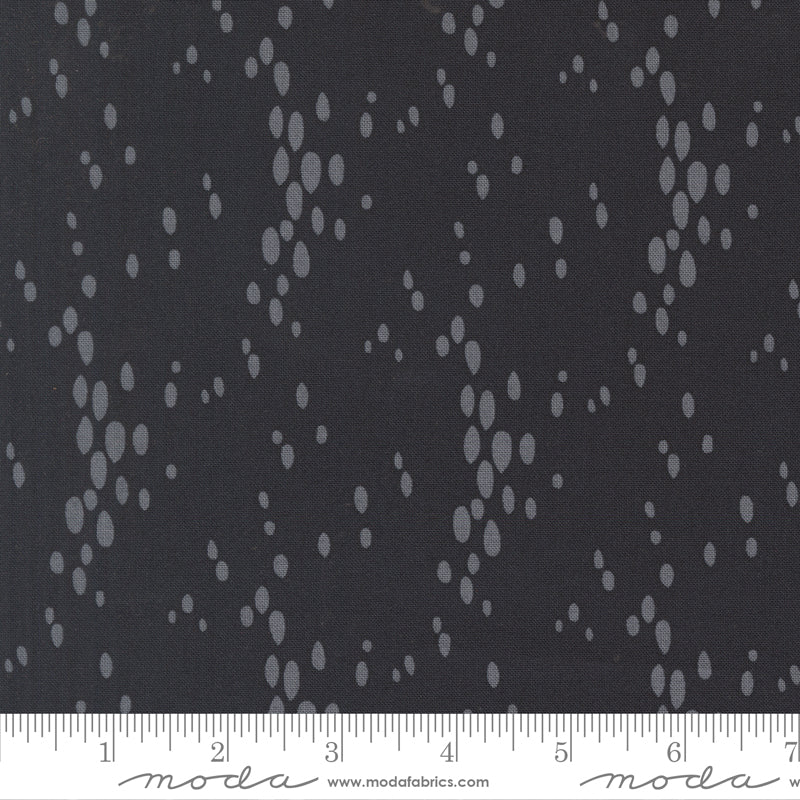 Arabesque Vista Blenders Dots Midnight by Studio M for Moda 33837-17 scale