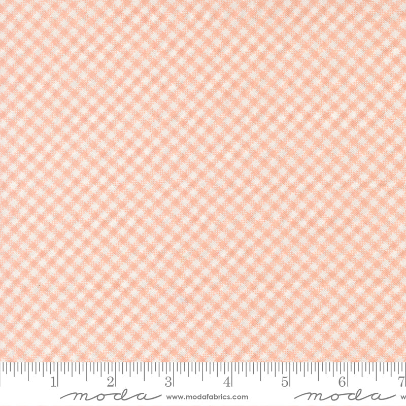 Rosie Gingham Rose scale