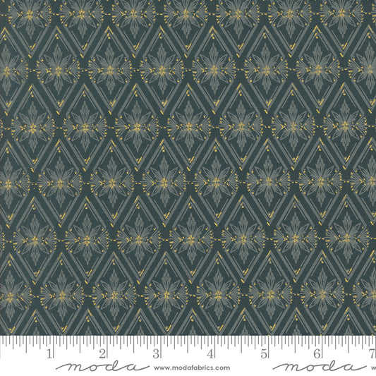 Old World Yuletide MIDNIGHT DIAMOND