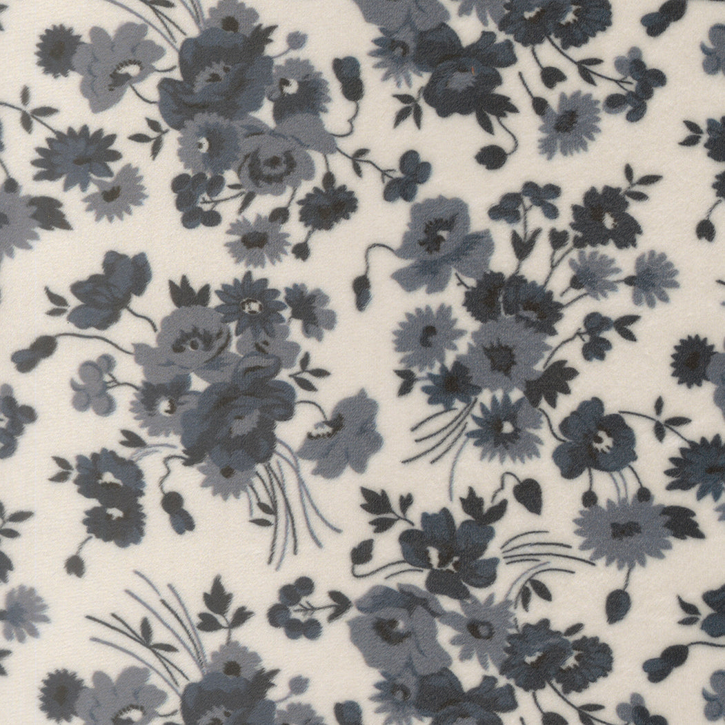 Nantucket Summer Quilt Cuddle Somerset Florals CREAM NAVY by Camille Roskelley for Moda 55260-21QC