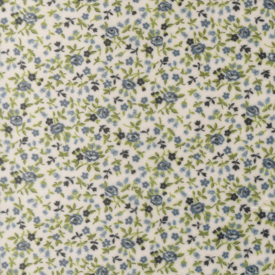 Nantucket Summer Quilt Cuddle Meadow Small Floral CREAM BLUE by Camille Roskelley for Moda 55277-11QC