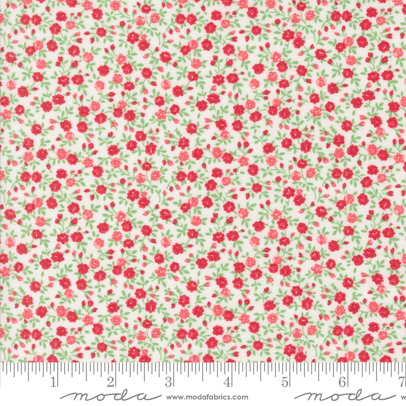 Summertime Scattered Flower Blooms Cream by Camille Roskelley for Moda Fabrics 55321-11 scale
